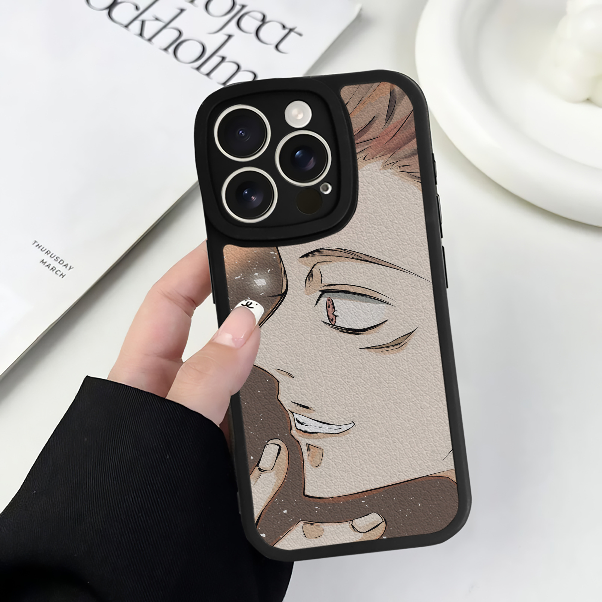 （画像用） 呪術廻戦 Jujutsu Kaisen 【iPhone 16シリーズ対応】シリコンスマホケース（レザー調） 材質：シリコン